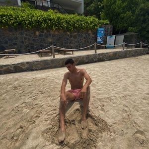 Meet your Posher, Dante